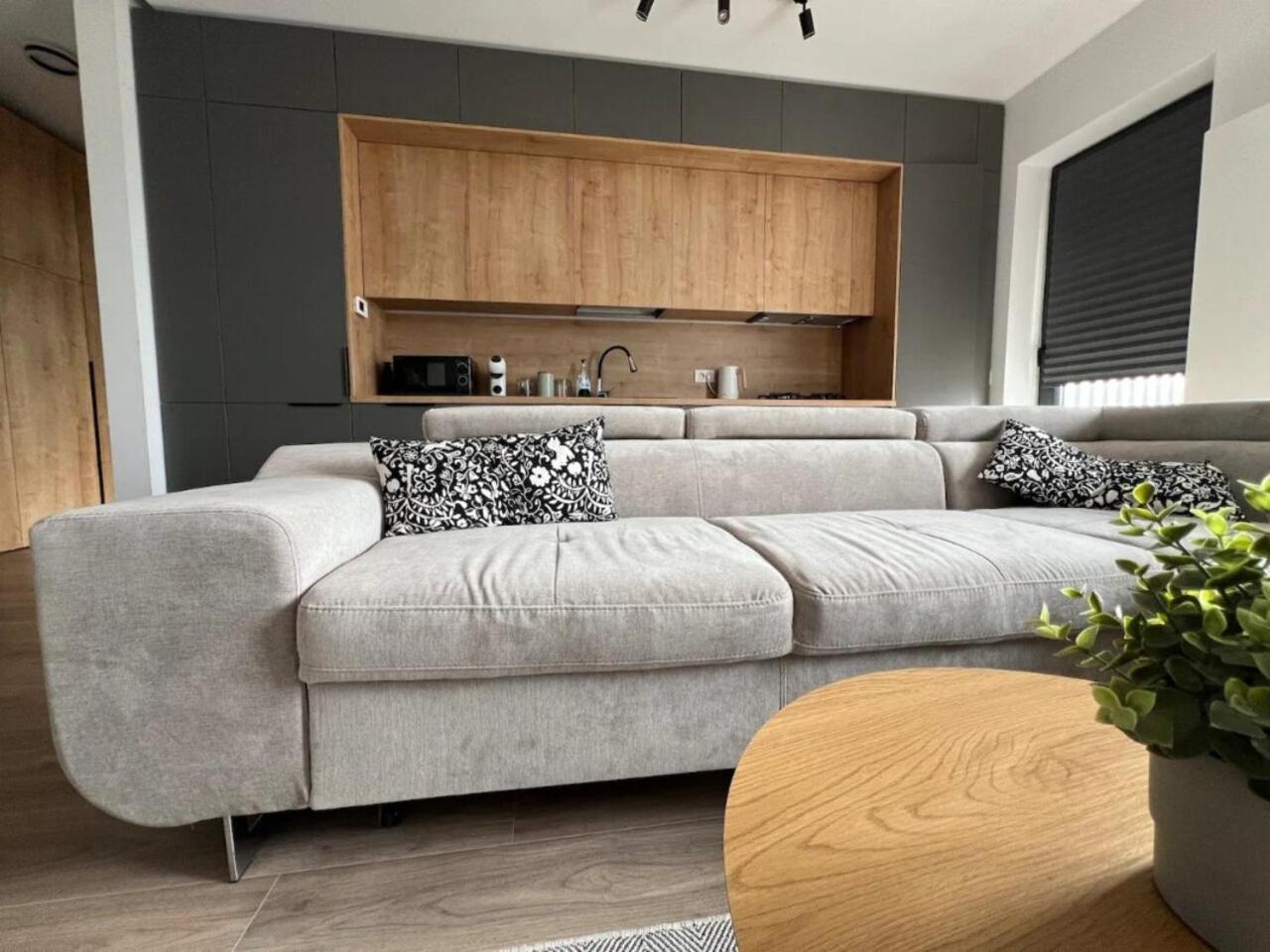 High-Rise Luxury Apartment With Free Parking Бухарест Екстер'єр фото