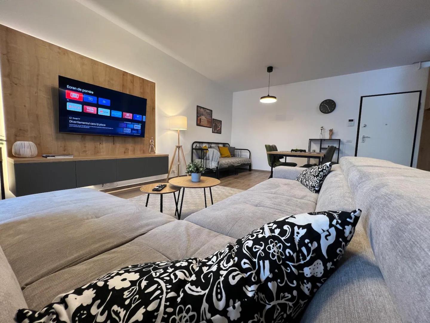 High-Rise Luxury Apartment With Free Parking Бухарест Екстер'єр фото